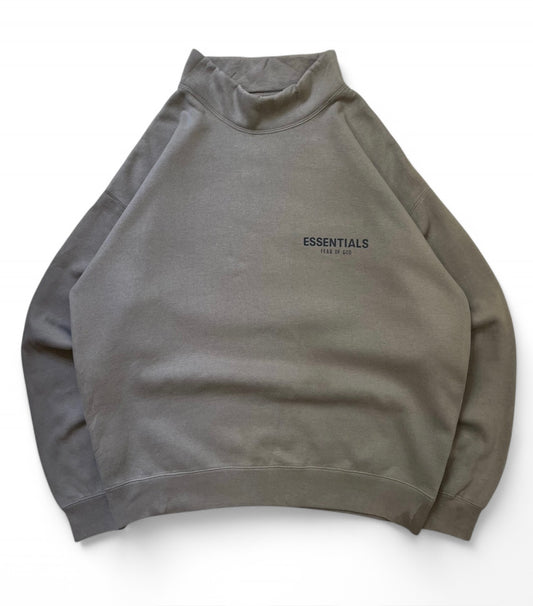 Essentials Sweatshirt - M